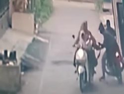 Jambret Sasar Ibu Berboncengan Anak di Kaliabang Bekasi Utara