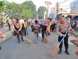 Polres Metro Bekasi Kota Aksi Bersih-Bersih Sampah