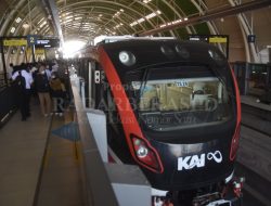 Menjajal LRT Jabodebek