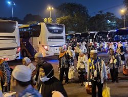 Kepulangan Puluhan Jemaah Haji Tertunda