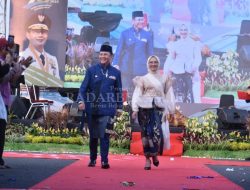 Pemkab Gelar Lomba Fashion Show Batik Bekasi