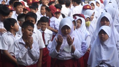 P2G Desak Disdik Bersikap Tegas soal Seragam Sekolah