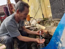 Warga Kampung Genting Butuh Pipanisasi Air Bersih