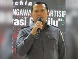Di Atas Panas, di Bawah Mesra
