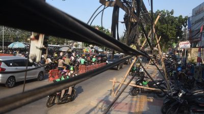 Penataan Kabel Utilitas Mendesak
