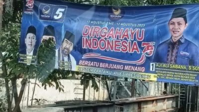 Gambar Anies Baswedan di Banner NasDem di Jalan Baru Dirusak