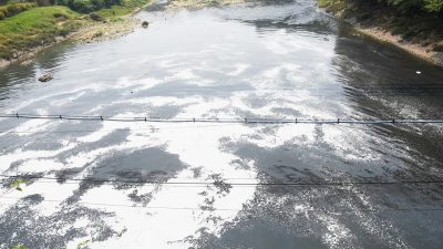 Air Kali Bekasi Beracun