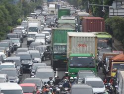Batasi Operasional Kendaraan Besar