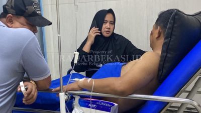 Kades Sindangjaya Tertimpa Baliho Caleg Gerindra
