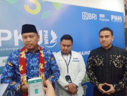Nofel Siap Dampingi Tri di Pilkada   