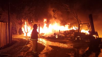 Pabrik Pengolah Ban Bekas di Padurenan Mustikajaya Terbakar 8 Jam, Ini Penyebabnya