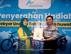 BPR Syariah Artha Madani Serahkan Hadiah Tabungan Ukhuwah kepada Empat Nasabah Beruntung