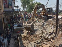 Ratusan Bangli Dibongkar untuk Pelebaran Jalan