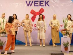 Exit Group Gelar Fashion Week di Plaza Pondokgede, Perkenalkan Busana Exitgirls, EGD, dan Expand Denim 7XL