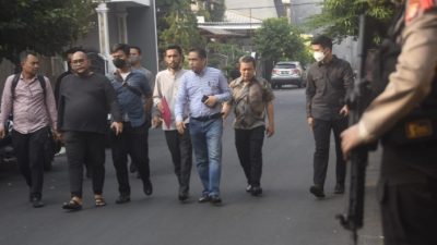 Pengacara Firli Bahuri Ungkap Hal Ganjil Dalam Penggeledahan Rumah Ketua KPK di Villa Galaxy Bekasi