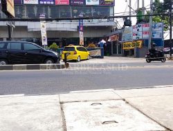 Masyarakat Protes Pembukaan Persimpangan Median Jalan