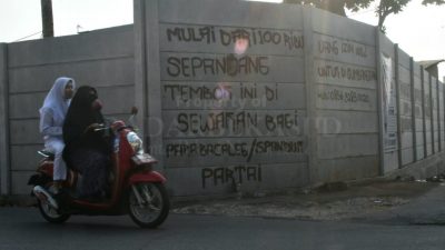 Tembok di Kota Bekasi Disewakan bagi Bacaleg dan Partai Politik
