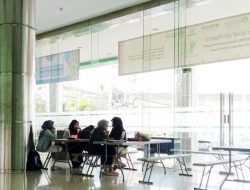 Perguruan Tinggi dan Industri Perlu Bangun Kemitraan yang Efektif