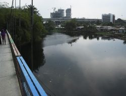 Jangan Abaikan Pencemaran Kali Bekasi