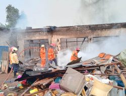 Rumah Tinggal Ludes Terbakar