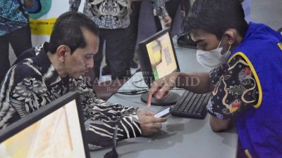 Usai Diresmikan, Pos Pelayanan Adminduk Diserbu Warga