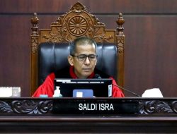 Putusan MK Soal Batas Usia Capres-Cawapres Berubah Sekelebat, Hakim MK Saldi Isra Bingung