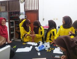 Program Magang Industri Terbuka Hanya untuk SMK Pusat Keunggulan   