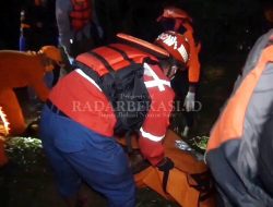 Mayat Perempuan Telanjang Tertelungkup di Kali Cikeas