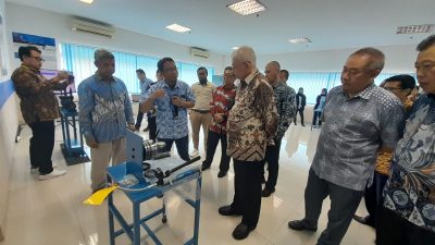Politeknik Kelapa Sawit Citra Widya Edukasi Bersama SKF Indonesia Resmikan Sarana Pelatihan