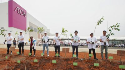 Jelang Beroperasi  2024, AEON Mall Deltamas Tanam Ribuan Bibit Pohon   