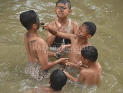 BPBD Larang Para “Bocil” Berenang di Sungai