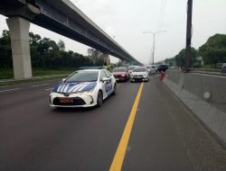 Contraflow Diberlakukan dari KM 47-65 Tol Jakarta Cikampek