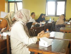 Guru Sekolah Swasta di Bekasi Bersiap Hadapi Semester Kedua