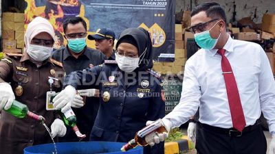 Bea Cukai Bekasi Musnahkan Barang Ilegal Senilai Rp5,32 Miliar