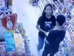 Sejoli Pencuri Kosmetik Berkeliaran di Rawalumbu   