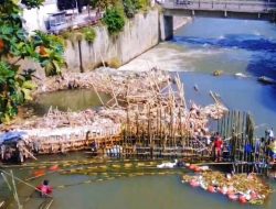 Petani Bangun Bendungan secara Swadaya