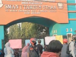 Kecewa Anaknya Tak Lolos PPDB SMAN 1 Tambun Utara, Orangtua Calon Siswa Gembok Pagar Sekolah