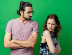 Tanda-tanda Toxic Person, Merasa Tidak Pernah Salah Hingga Bermental Korban