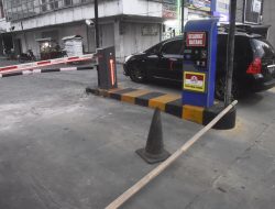 Mitra Patriot Tutup Paksa Palang Parkir Paguyuban Ruko Sentra Niaga Kalimalang