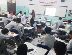 KCD Evaluasi Jam Mengajar Guru di Bekasi