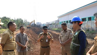 Pj Wali Kota Bekasi Minta Proyek Antisipasi Banjir Selesai Tepat Waktu