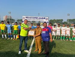 Tri Adhianto Dianugerahi Gelar “Bapak Sepak Bola Kota Bekasi'”