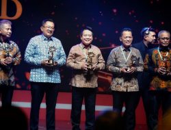 Konsisten Perkuat Literasi dan Inklusi Keuangan Syariah, BSI Terima Penghargaan dari OJK   
