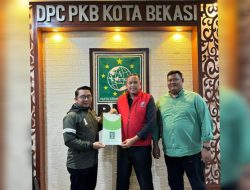 Serahkan SK B1-KWK, PKB Siap Dukung Penuh Tri Adhianto di Pilkada Kota Bekasi