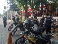 Masa Pendaftaran Calon Kepala Daerah Kota Bekasi, Aparat Jaga Ketat Kantor KPU Kota Bekasi