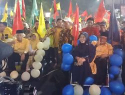 Numpak Becak, Uu-Nurul Daftar ke KPU Kota Bekasi