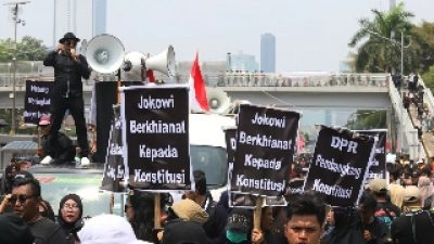 Arie Kriting: Kita Sudah Lihat dengan Gamblang, Wakil Rakyat Tak Wakili Suara Rakyat!