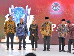 Angka Universal Coverage Jamsostek Diharapkan Terus Meningkat, Wapres Berikan Paritrana Award