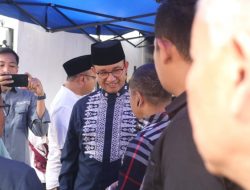 Melawat ke Rumah Duka Mendiang Faisal Basri, Anies: Beliau Tokoh Ekonom Pejuang Kaum Lemah