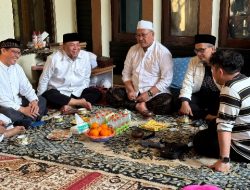 Calon Wali Kota Bekasi Heri Koswara Sowan ke “Alwalid” Kiai Abdul Hadi Pekayon